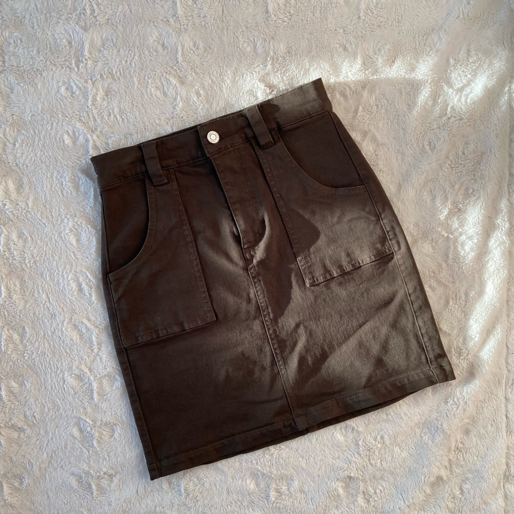 Dynamite Fitted Skirt